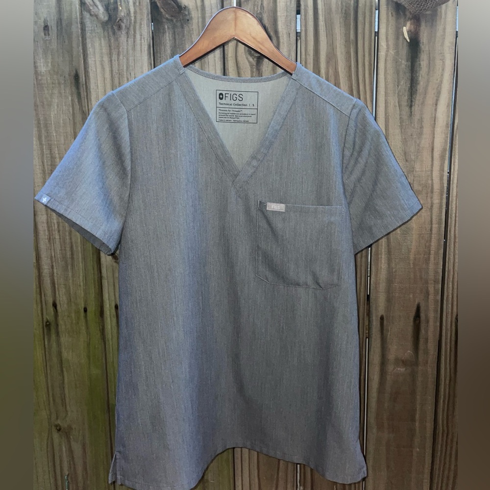 Figs Grey Scrub Top With Skull Embroidery